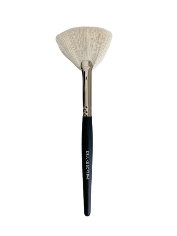 Deluxe Soft Fan Brushes